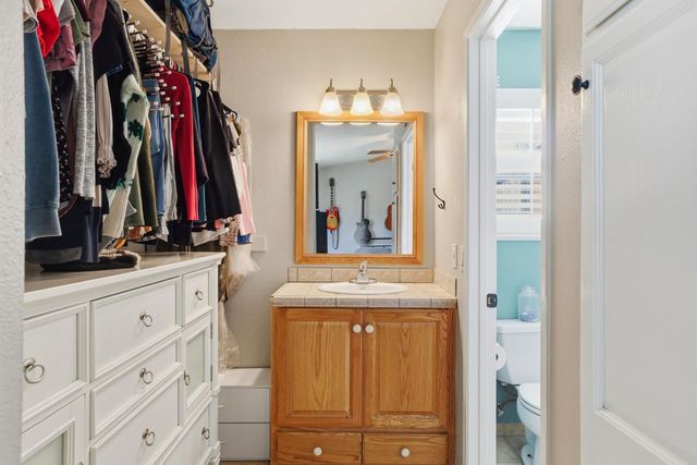 7000 Sunburst Way, Citrus Heights, CA 95621