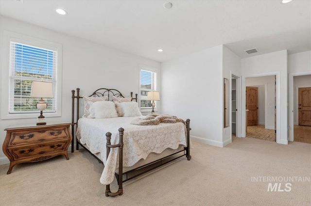 2016 E Mainacht St, Meridian, ID 83642