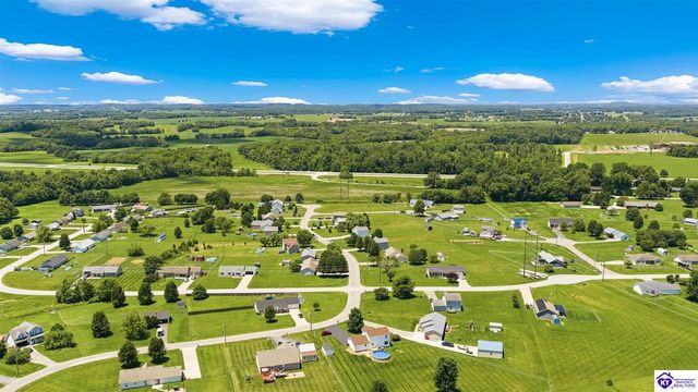 113 W Donna Reed Boulevard, Cecilia, KY 42724