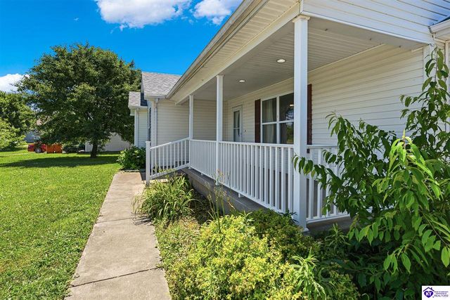 113 W Donna Reed Boulevard, Cecilia, KY 42724