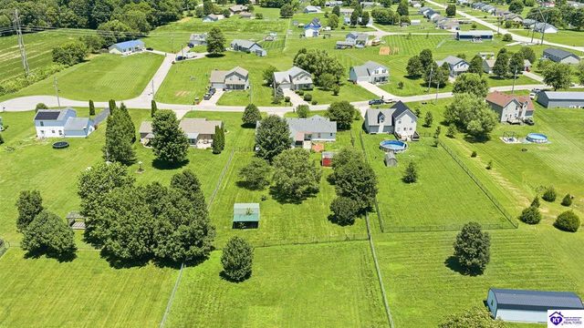 113 W Donna Reed Boulevard, Cecilia, KY 42724