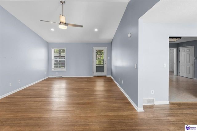 113 W Donna Reed Boulevard, Cecilia, KY 42724