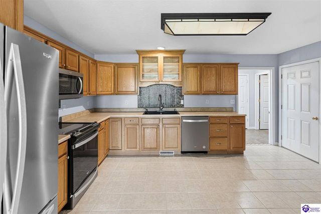 113 W Donna Reed Boulevard, Cecilia, KY 42724