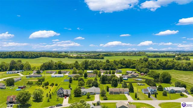 113 W Donna Reed Boulevard, Cecilia, KY 42724