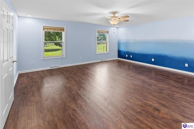 113 W Donna Reed Boulevard, Cecilia, KY 42724