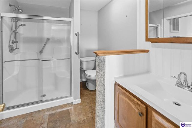 113 W Donna Reed Boulevard, Cecilia, KY 42724