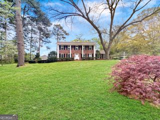 2484 POWERS FERRY Drive SE, Marietta, GA 30067