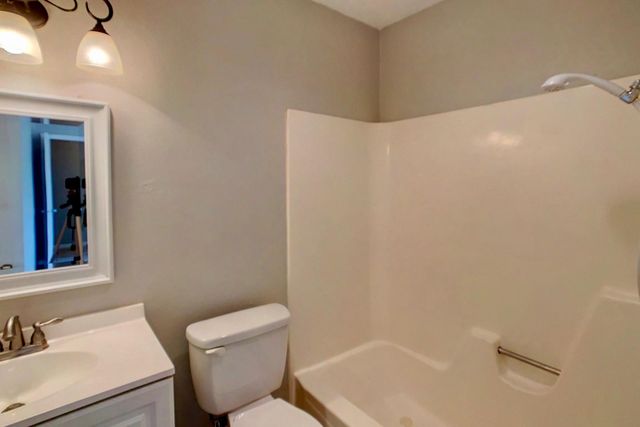 902 Cactus DR, Round Rock, TX 78681