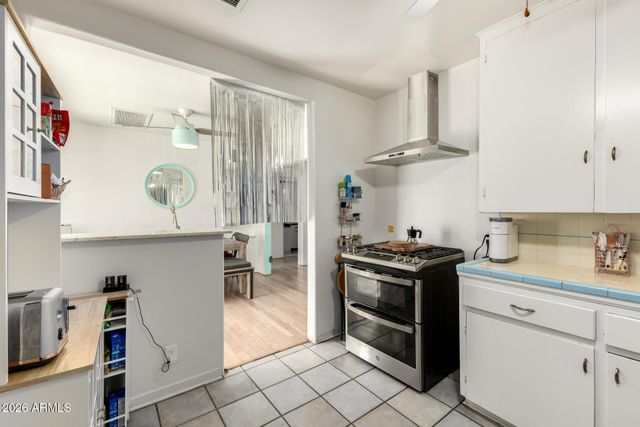 1301 W MacKenzie Drive, Phoenix, AZ 85013