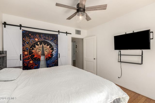 1301 W MacKenzie Drive, Phoenix, AZ 85013