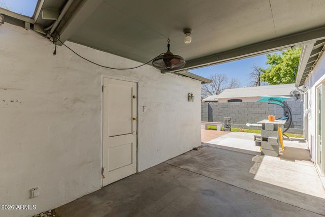 1301 W MacKenzie Drive, Phoenix, AZ 85013