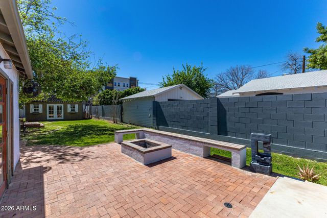 1301 W MacKenzie Drive, Phoenix, AZ 85013