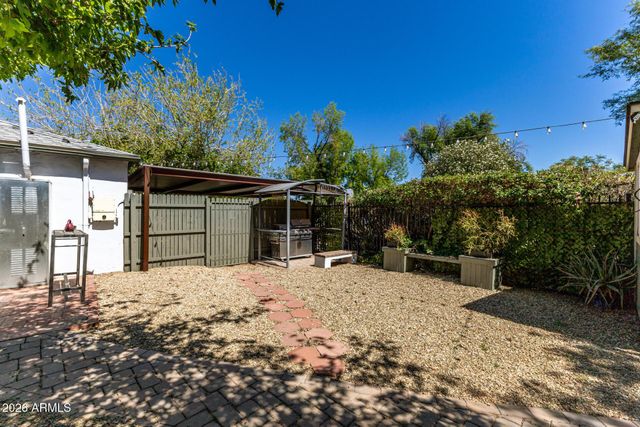 1301 W MacKenzie Drive, Phoenix, AZ 85013