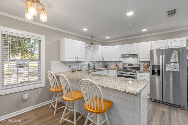 437 Caplis Sligo Road, Bossier City, LA 71112