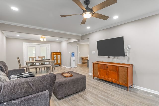 437 Caplis Sligo Road, Bossier City, LA 71112