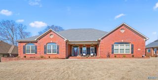 125 Hidden Creek Drive, Huntsville, AL 35806