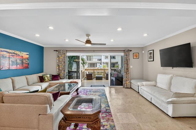 732 Rider Road, Boynton Beach, FL 33435