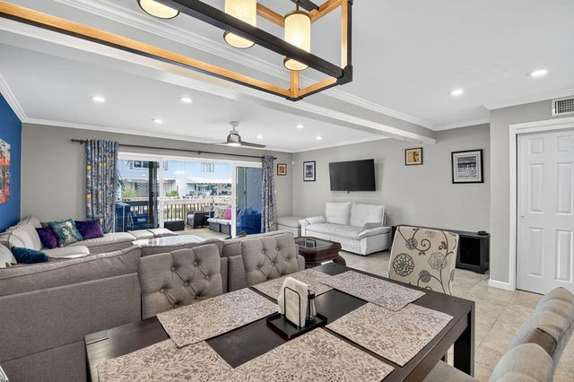 732 Rider Road, Boynton Beach, FL 33435