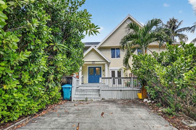 732 Rider Road, Boynton Beach, FL 33435