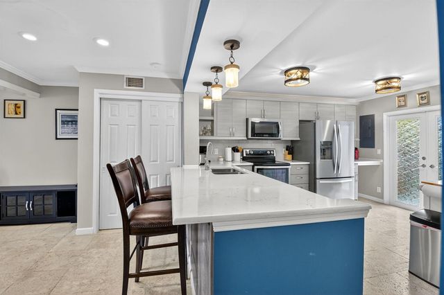732 Rider Road, Boynton Beach, FL 33435