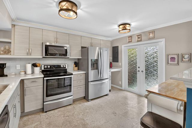 732 Rider Road, Boynton Beach, FL 33435