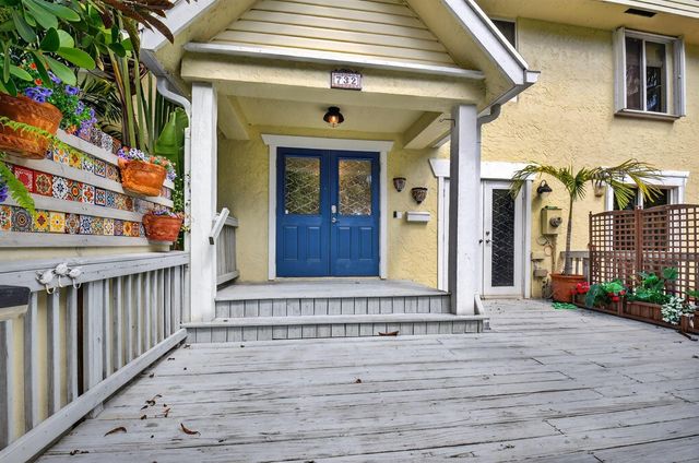 732 Rider Road, Boynton Beach, FL 33435