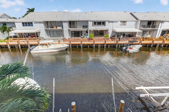 732 Rider Road, Boynton Beach, FL 33435