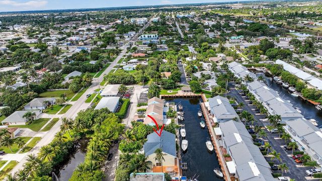 732 Rider Road, Boynton Beach, FL 33435