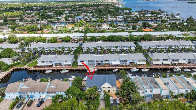 732 Rider Road, Boynton Beach, FL 33435