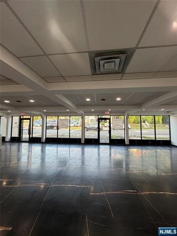 340 Grand Avenue, Leonia, NJ 07605