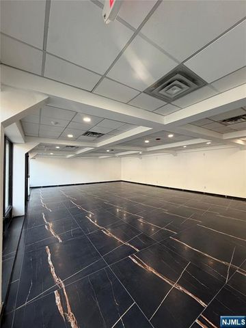 340 Grand Avenue, Leonia, NJ 07605