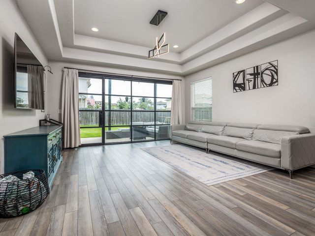 453 Arrowhead Vine ST, Leander, TX 78641