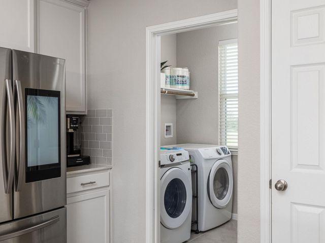 453 Arrowhead Vine ST, Leander, TX 78641