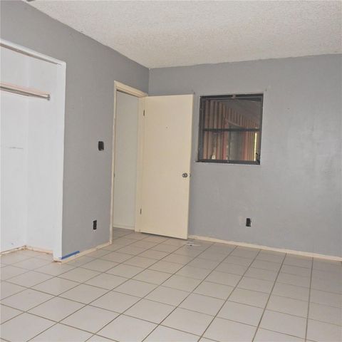 22154 POWELL ROAD, Brooksville, FL 34602