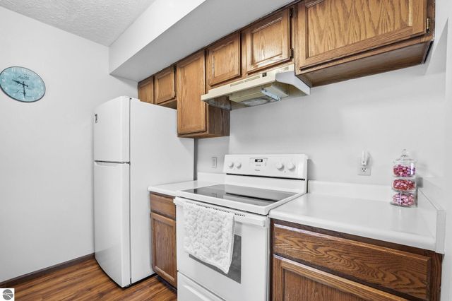 3906 Sherwood Forest Drive # 19, Traverse City, MI 49686