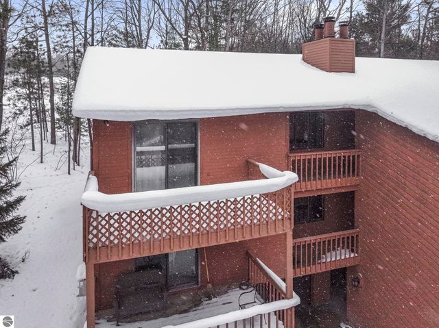 3906 Sherwood Forest Drive # 19, Traverse City, MI 49686