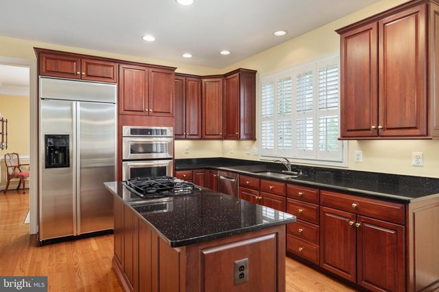 5655 SHOAL CREEK DR, Haymarket, VA 20169