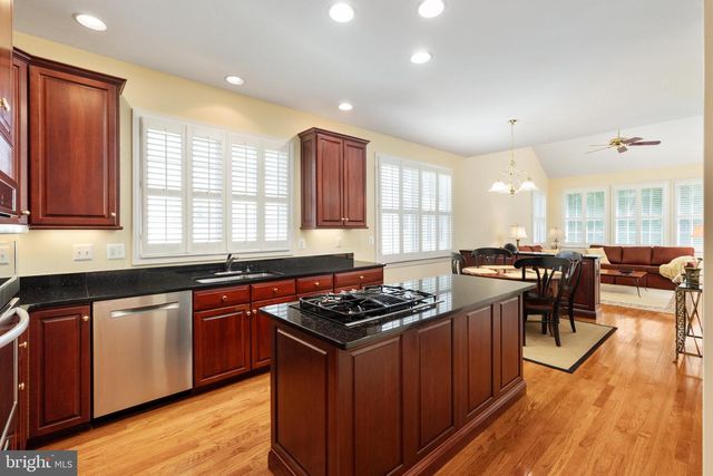 5655 SHOAL CREEK DR, Haymarket, VA 20169