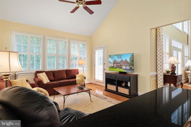 5655 SHOAL CREEK DR, Haymarket, VA 20169