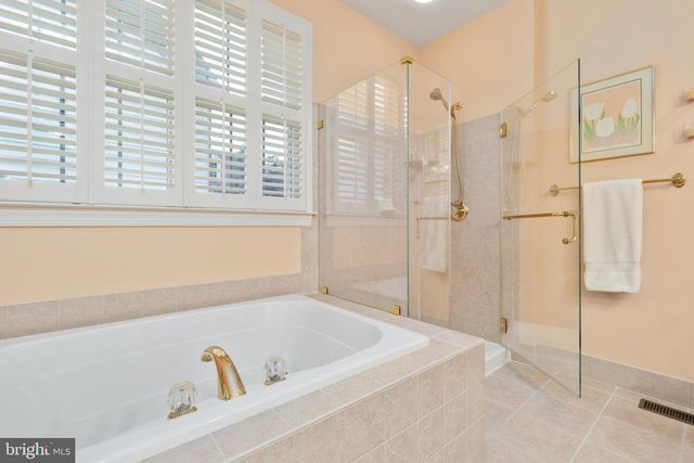 5655 SHOAL CREEK DR, Haymarket, VA 20169