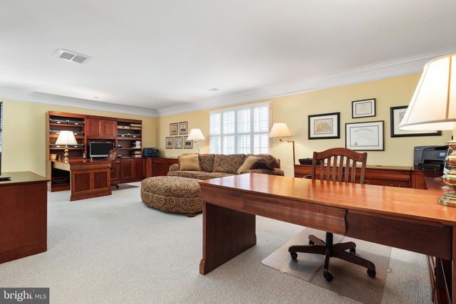 5655 SHOAL CREEK DR, Haymarket, VA 20169