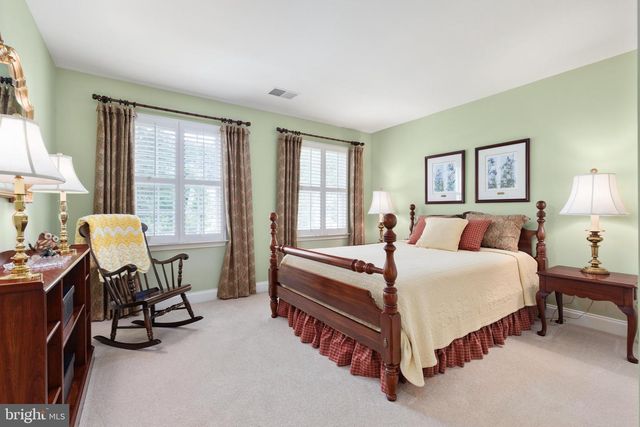5655 SHOAL CREEK DR, Haymarket, VA 20169