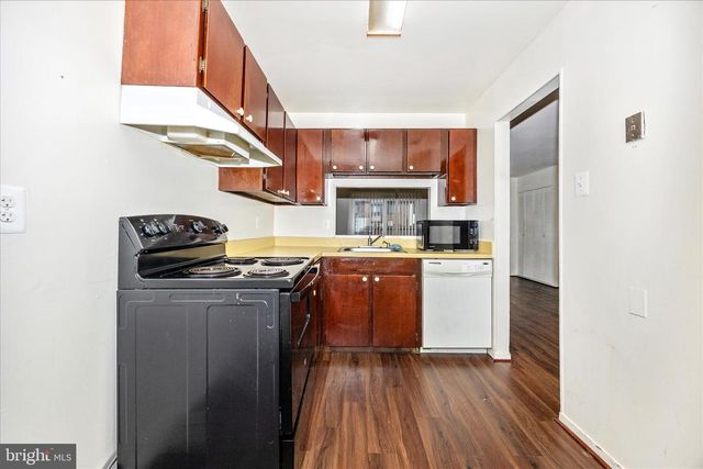 9913 FOREST VIEW PL, Montgomery Village, MD 20886