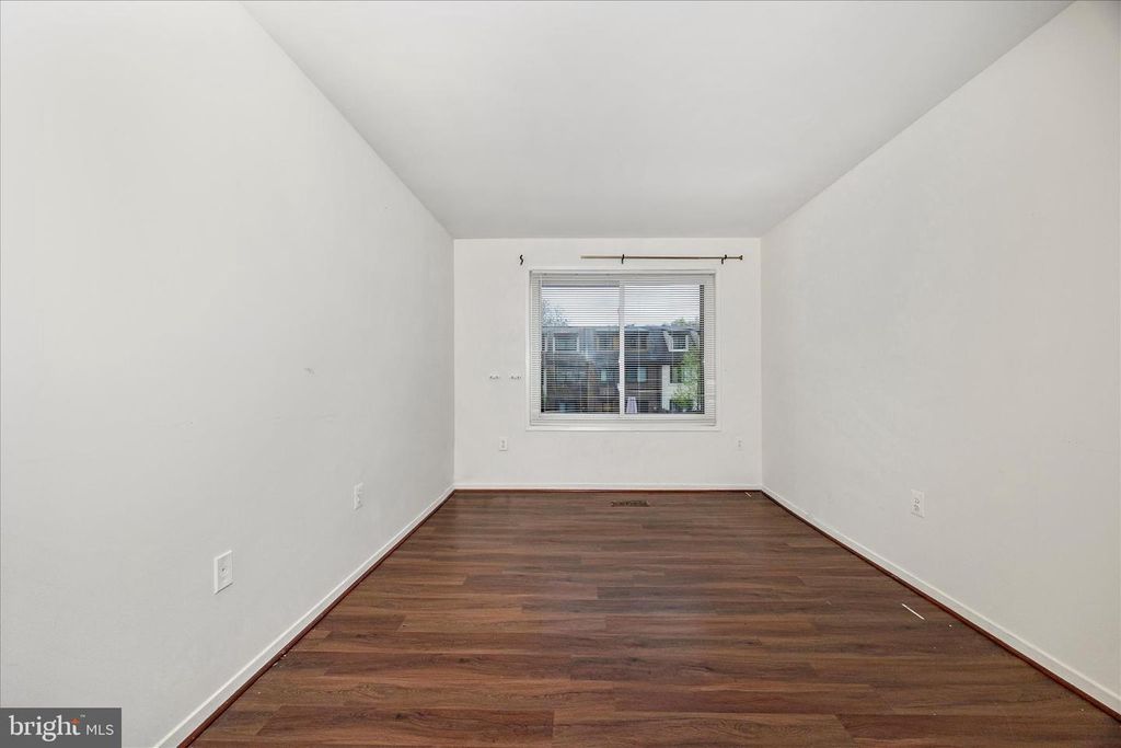 Image 27 of property listing at 9913 FOREST VIEW PL, Montgomery Village, MD 20886