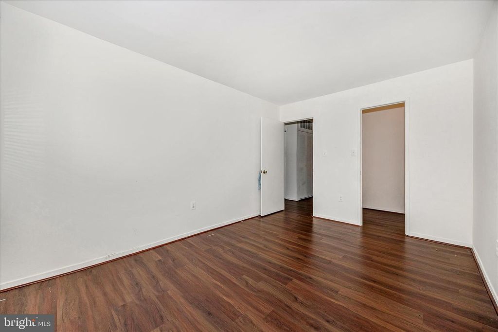 Image 28 of property listing at 9913 FOREST VIEW PL, Montgomery Village, MD 20886