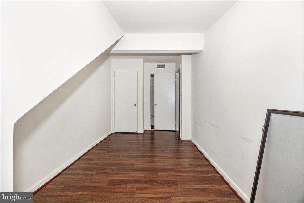 Image 36 of property listing at 9913 FOREST VIEW PL, Montgomery Village, MD 20886