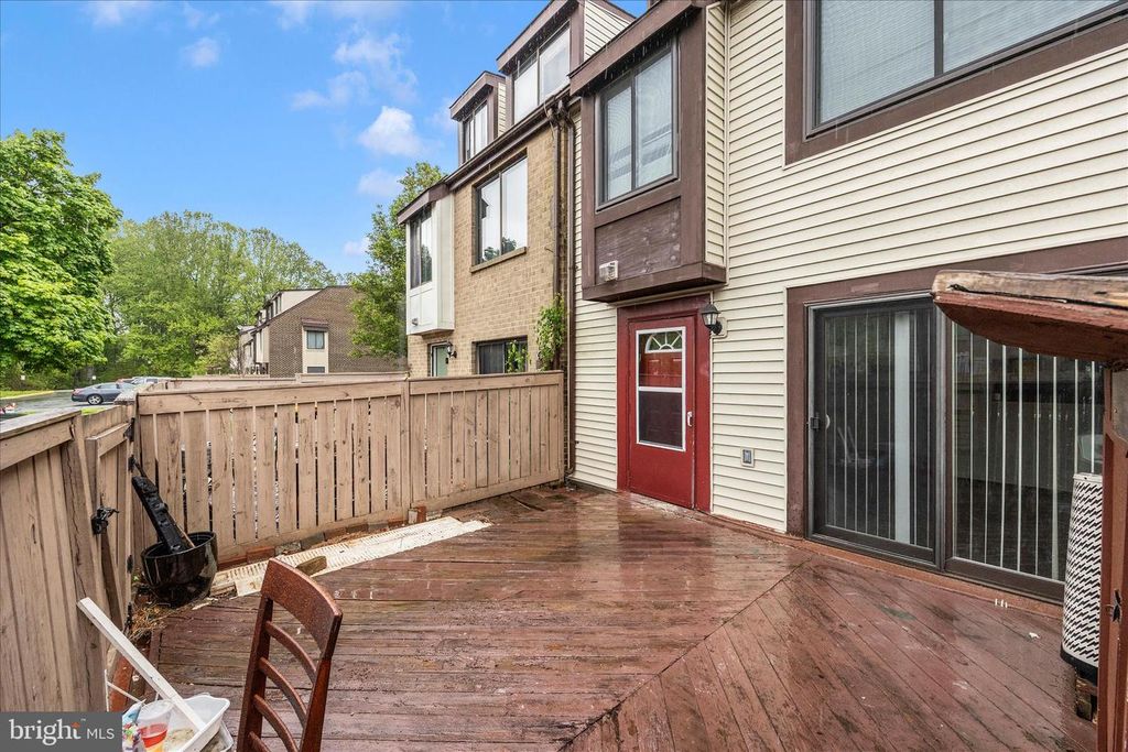 Image 40 of property listing at 9913 FOREST VIEW PL, Montgomery Village, MD 20886