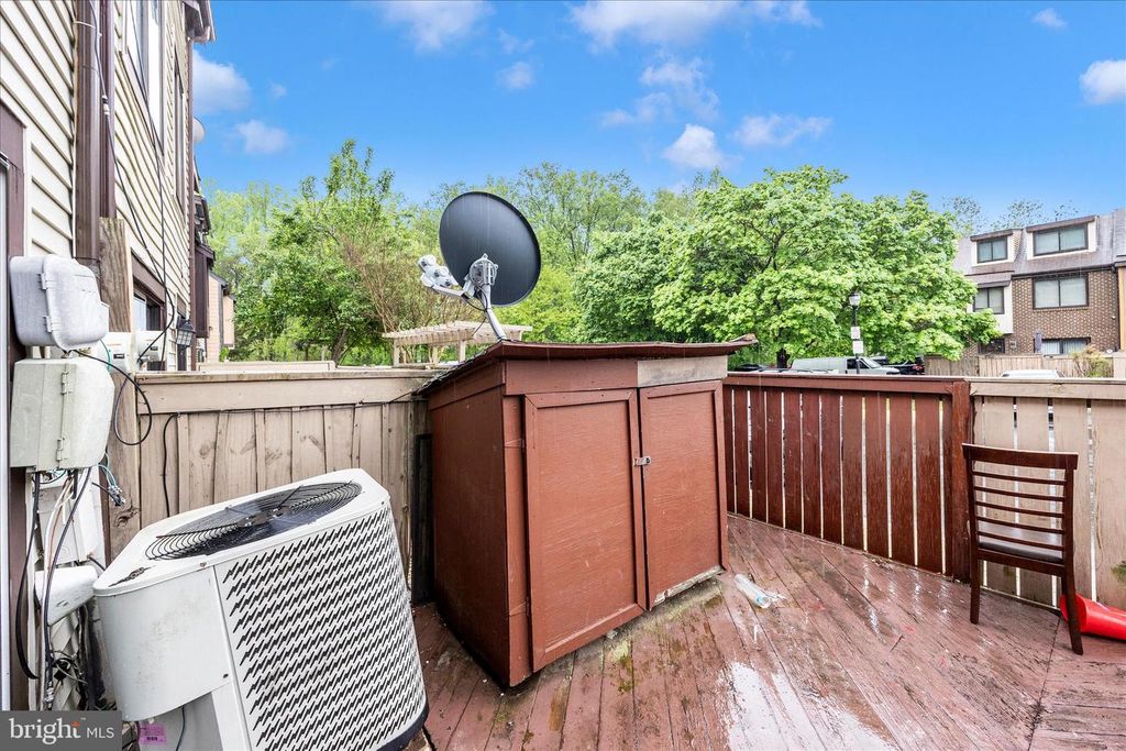 Image 44 of property listing at 9913 FOREST VIEW PL, Montgomery Village, MD 20886