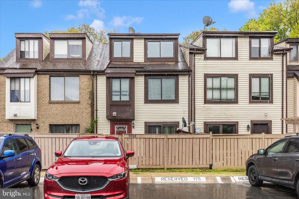 Image 46 of property listing at 9913 FOREST VIEW PL, Montgomery Village, MD 20886