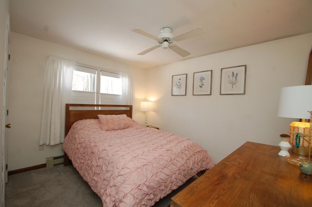 8 Teaberry Lane, Bedford, NH 03110